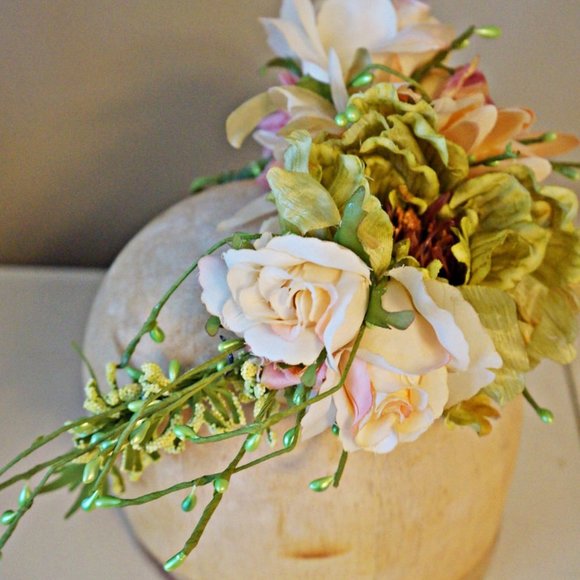 New Spring Rose Flower Hair Crown Wreath - Picture 3 of 6